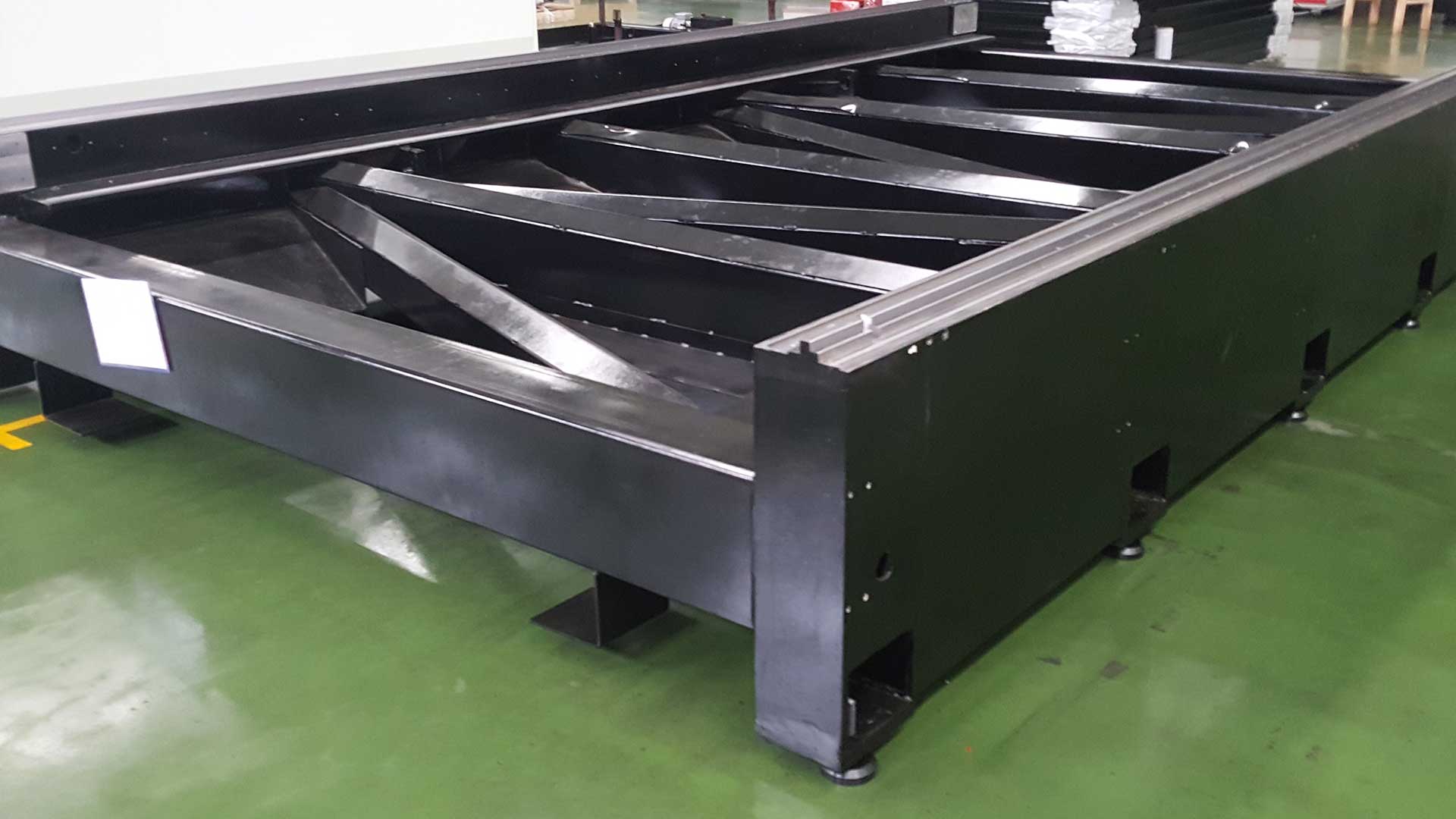 ACCURL IPG Fiber 500w CNC Laser Tube Cutting Machine