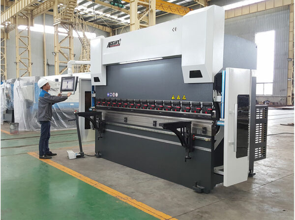 ACCURL 4 Axis CNC Press Brake 220 ton x 3200mm (Euro ProB 32220)