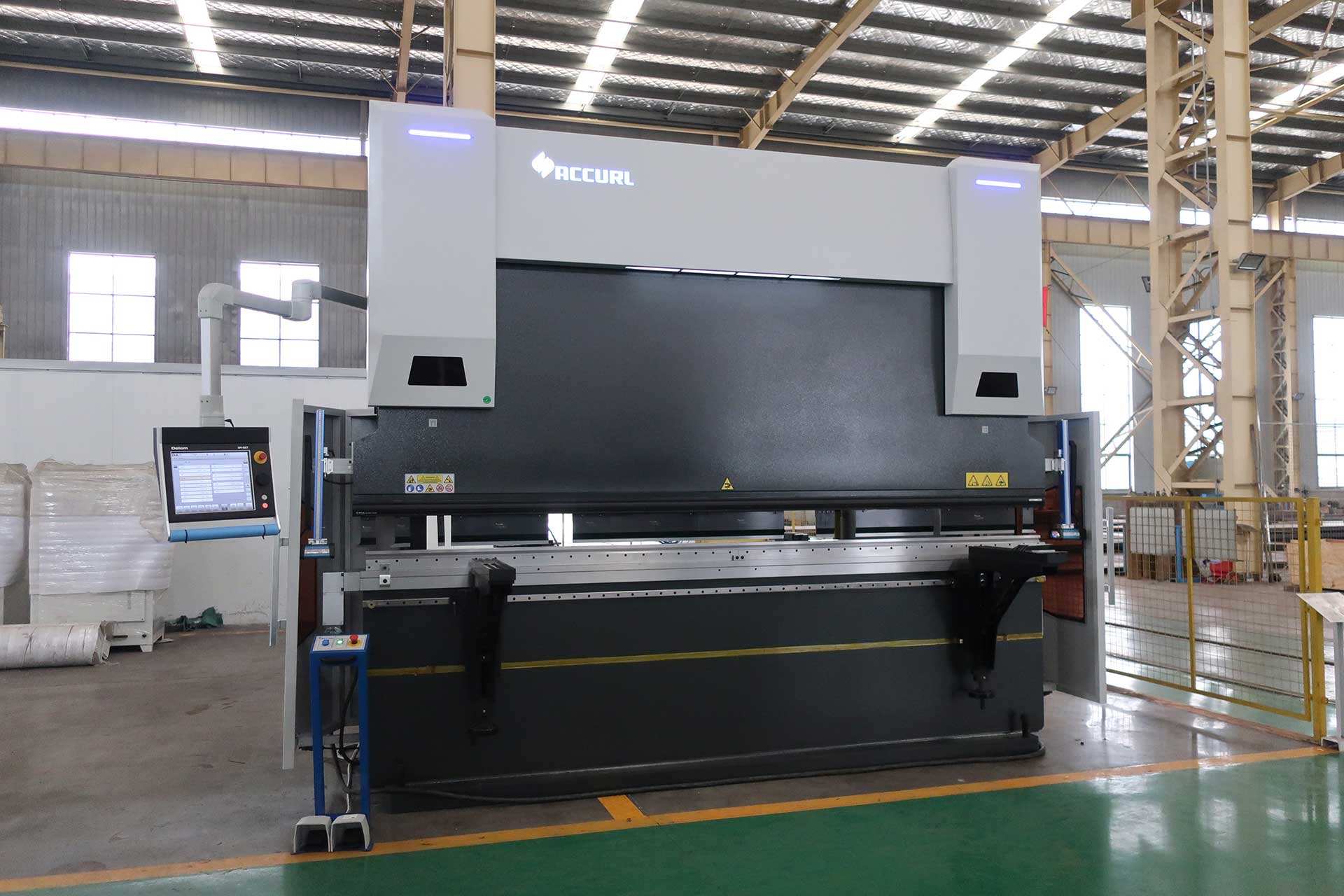 ACCURL CNC Hydraulic Press Brake Manufacturers with 6Axis CNC Back