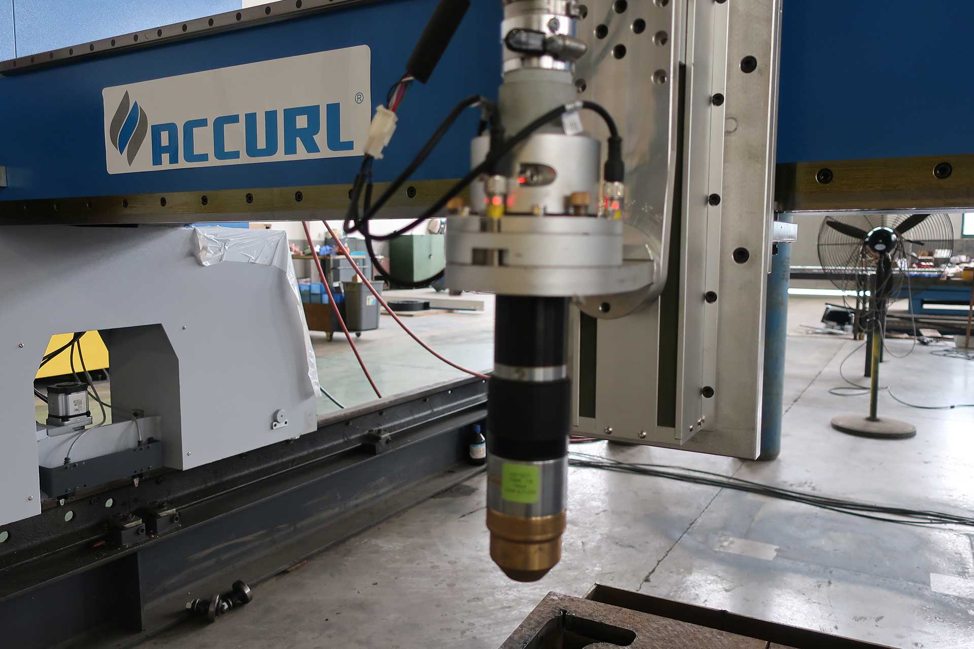 CNC Plasma Cutting and Oxy Flame Cutting Machine with Hypertherm