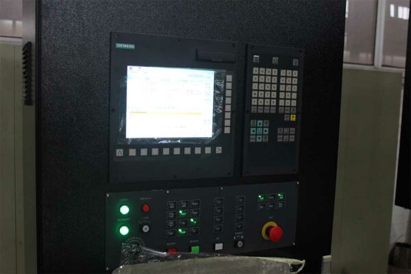 ACCURL CNC Punching Machine MAX-T-50 ton for Sheet Metal CNC Punch Press Manufacturers